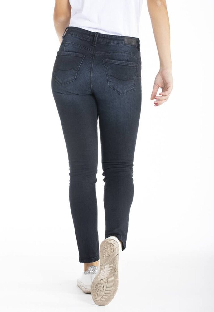 Women's-slim-jeans-Wordans
