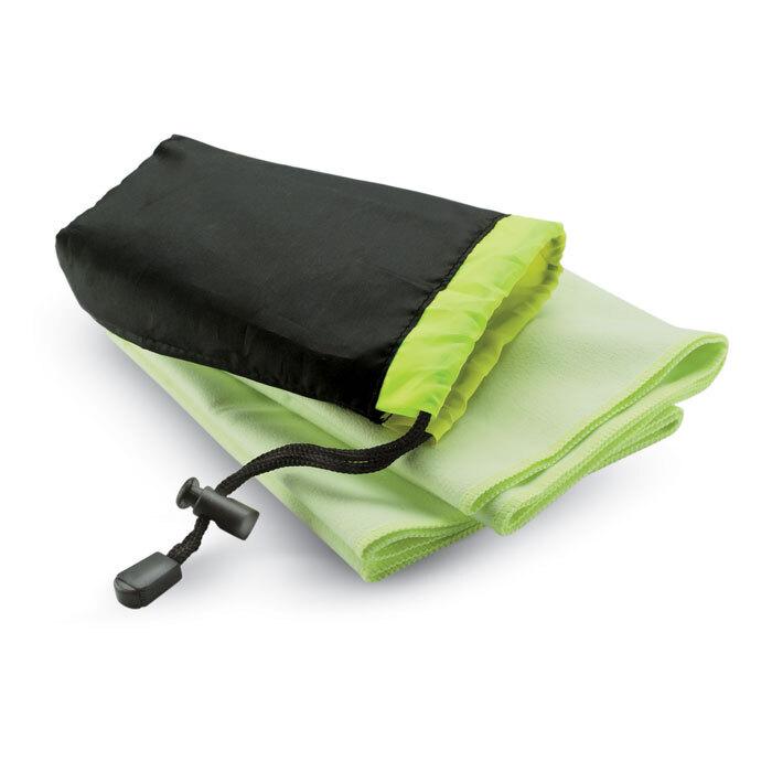 GiftRetail KC6333 - DRYE Sport towel in nylon pouch