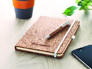GiftRetail MO6202 - A5 cork notebook & pen Beige
