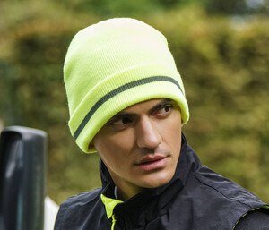 ATLANTIS HEADWEAR AT238 - High visibility beanie made of recycled polyester